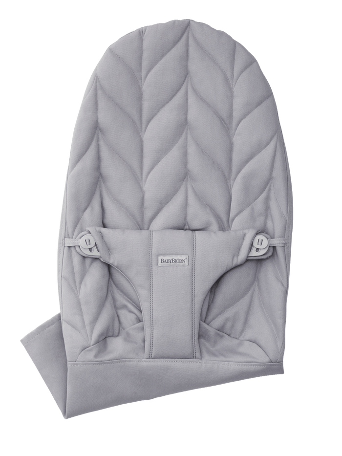 Woven & Petal quilt / Light grey