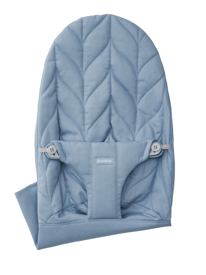 Woven & Petal quilt / Blue
