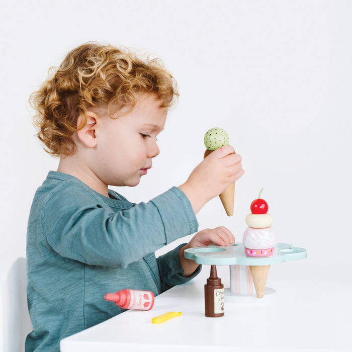 Le Toy Van Wooden Ice Cream Stand & Toppings