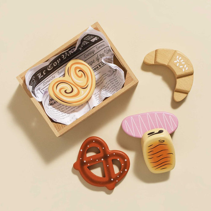 Le Toy Van Wooden Market Crate - Bakery & Patisserie