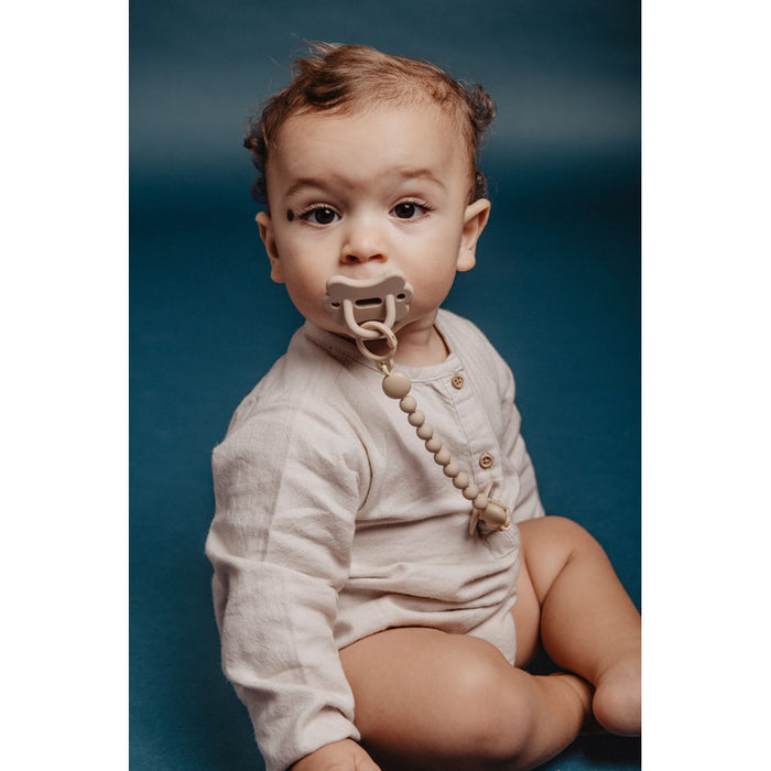 Suavinex Colour Essence Butterfly All Silicone SX Pro Soother 6-18 Months - Irish Cream